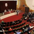 Nova izvršna vlast u Kragujevcu biće izabrana na današnjoj sednici Skupštine grada koja je zakazana za 14 časova.