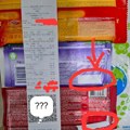 Aman vara mušterije u Vladičinom Hanu: Čokoladama istekao rok, pa im stavili novi i vratili ih u prodaju (Foto) Foto…