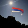 Ponovo skinuta pa postavljena srpska nacionalna zastava na Zvečanskoj tvrđavi