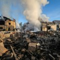 Ukrajinske vlasti: Oboreno 10 letelica, dve osobe povređene, u Harkovu zapaljene stambene zgrade