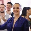 Ova albanka je nešto najlepše što ćete videti danas Muškarcima od njenog plesa i elegancije popadale vilice! (video)