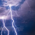 Udario grom u zoološki vrt! 13 osoba povređeno u Francuskoj, među njima četvoro dece,