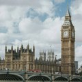 Britanska Reformska stranka tvrdi da će masovno deportovati imigrante, ako osvoji vlast
