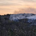 "Od smrada ne možemo da dišemo, ovo se svaki čas dešava": Izbio stravičan požar na deponiji kod Sjenice