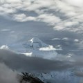 Mećava na Mont Everestu, zarobljeno gotovo hiljadu ljudi