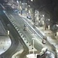 Uspostavljen saobraćaj na Trgu Nikole Pašića: Vozače pored snega čeka i kružni tok