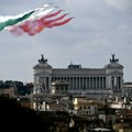Italija slavi Dan Republike: Polaganje venaca, vojna parada i vazdušni spektakl u Rimu (video)