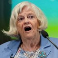 Bivša britanska ministarka pronađena mrtva: Policija pokrenula istragu zbog sumnje na ubistvo En Vidikomb (78)