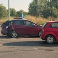 Sudar auta i kamiona u Zemun Polju! Ima povređenih, hitno prebačeni u Urgentni centar