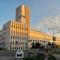 Vlada Vojvodine: 50.000 paketa pomoći za najugroženije građane