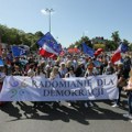 Hiljade Poljaka na ulicama Varšave povodom godišnjice od prvih demokratskih izbora: "Džin se probudio"