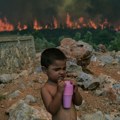 „Živimo noćnu moru. Gore kuće i imanja“: Bukti požar u blizini Atine, Micotakis se vratio u Grčku