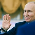 Putin se za novu godinu obratio vojnicima na frontu: Nema te sile koja može da nas podeli i zaustavi Rusiju