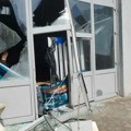ВИДЕО: Хаотично код Новосадског сајма, сукоб полиције и представника опозиције