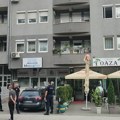 Umro dečak (1) koji je pao sa zgrade u Novom Pazaru