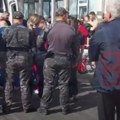 Krici odjekuju bolnicom dok iznose žrtve požara u diskoteci: Roditelji jecaju, prizori potresni (video)