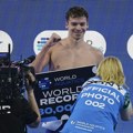 Francuski plivač Maršan oborio svetski rekord na 200 mešovito