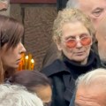 Zdravko Šotra ispraćen na kremaciju: Srpsko glumište se oprostilo od slavnog reditelja, tužne scene na groblju