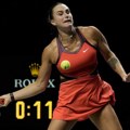 Sabalenka izašla na kraj sa Anisimovom i zakazala finale Završnog turnira sa Ribakinom