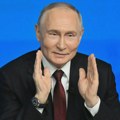 Putin: Zaljubljen sam, verujem u ljubav na prvi pogled