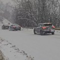 Kolaps na putu kod Nove Varoši, koloni vozila ne vidi se kraj: Sneg napravio ozbiljne probleme vozačima