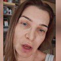 "Kažu mi: Ne daj Bože da izgledam kao ti! Kako zamišljate ženu u 54. godini?": Pevačica se snimila bez šminke, o njenoj objavi…