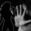 "Šišao me na ćelavo, tukao i zaključavao" Pevačicu otac maltretirao zbog ovog razloga: Pobegla sam od kuće...