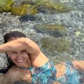 Slomila se zbog svoje slike na kojoj je imala 20 kilograma viška, a sad Praktična žena pozira kao sirena: Pokazala zavodljivo…