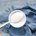 Koja je razlika između grčkog jogurta i grčkog tipa jogurta: Jedan detalj na ambalaži otkriva šta zapravo kupujete
