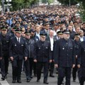 Policija i građani na ulicama zbog ubistva policajca u Nemačkoj! Avganistanac mu zario nož u glavu: Nismo sigurni