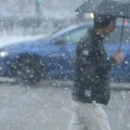 Opasno vreme U pola Srbije! Na snazi meteoalarmi, RHMZ objavio detaljnu prognozu za sledeću nedelju: Evo kada konačno biti…