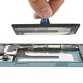 iFixit rastavlja iPhone 16e i popravlja USB-C port