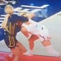 Ženski NBA gori zbog vatrene Sofi: Faulom za zatvor napravila haos, skanal drma Ameriku