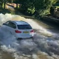 Kolika dubina vode je opasna za vaš automobil?