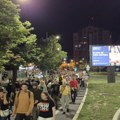 BLOG UŽIVO: Majka Pavla Cicvarića na skupu u Užicu: „Ne smemo dozvoliti da našoj deci stavljaju mete ne čelo“