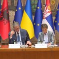 „Partnerstvo je divna želja, ali teško to ide“: Vučić na konferenciji koju organizuju Srbija i Ukrajina