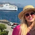 Branka Sovrlić fatalna i u sedmoj deceniji: Pevačica otputovala na odmor - ovaj detalj svi su primetili