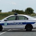 Voz udario automobil na pružnom prelazu u Odžacima, poginuli majka i sin