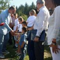 Vučić: Izgradićemo 25 do 30 kilometara seoskih puteva u Novoj Varoši, investicija sedam do osam miliona evra