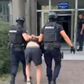 Saslušan pucač sa Dorćola: Jednog mladića ranio, drugog tukao pištoljem!