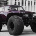 Na prodaju Lada Niva Marsh