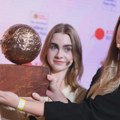 Osmislile aplikacije za pomoć deci izbeglicama: Tri ukrajinske tinejdžerke dobitnice Međunarodne dečije nagrade za mir