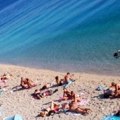 Srbin zgrožen plažom U Paraliji, fuj! Ne čiste je već 6. dan, pljušte komentari - šta bi ti za 5 evra?! (foto)