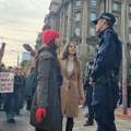 Protest nije ni počeo, a aktivistu privela policija u civilu