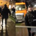 Snimak otkrio sve: Ovako su „ćaci“ napali građane kod Pionirskog parka, policija samo gledala VIDEO