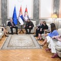 Vučić: Srbija zahvalna na svemu što je Zurof učinio za istinu o stradanju Srba u Jasenovcu