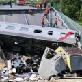Ne prestaju napadi na Rusiju Voz raznet na putu ka Krimu, Putin ne zna šta ga je snašlo