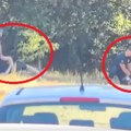Policija hapsila studente ispred FDU, studenti pozvali na okupljanje ispred stanice (video)