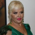 "Nikad ne bih mogla da budem s nekim slepcem" Voditeljka (68) udarila na siromašne muškarce