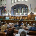 Budžet za pola godine ostvaren polovično – vlast zadovoljna, opozicija kritikuje